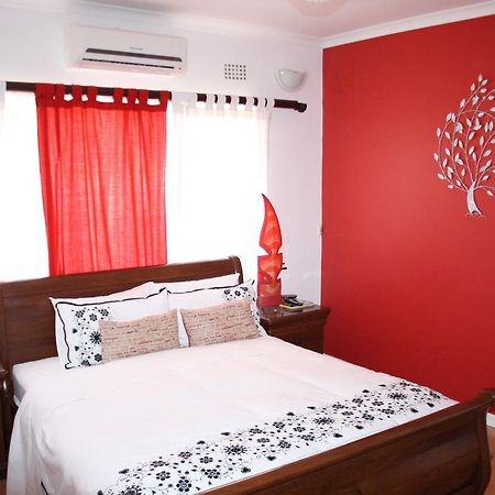 Sunflower Court Bed And Breakfast Gaborone Exterior foto